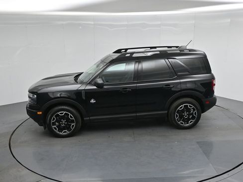 Certified 2025 Ford Bronco Sport Outer Banks w/ Outer Banks Tech Package+ AWD/4WD image 45