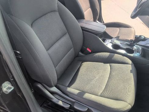 Used 2019 Chevrolet Malibu LT FWD image 40
