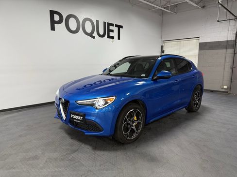 Used 2021 Alfa Romeo Stelvio Ti Sport image 2
