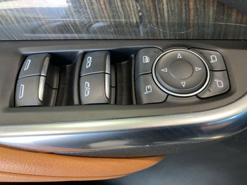 Used 2020 Cadillac XT4 Sport image 14