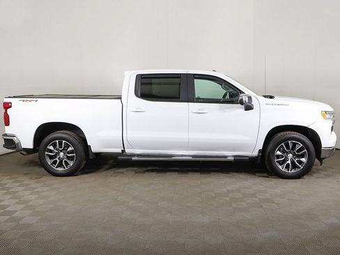Used 2023 Chevrolet Silverado 1500 LT AWD/4WD image 18