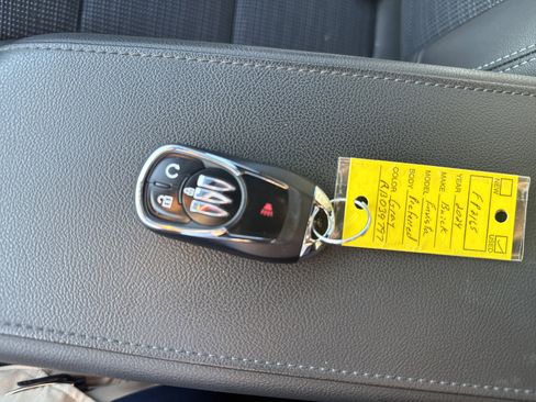 Used 2024 Buick Envista Preferred w/ Convenience I Package image 28