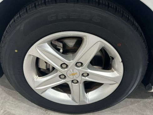 Used 2024 Chevrolet Malibu LT FWD image 10