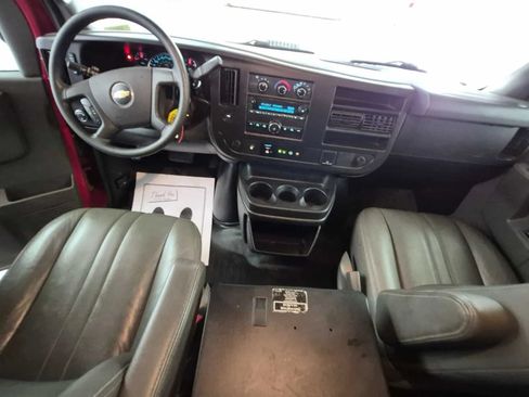 Used 2019 Chevrolet Express 2500 w/ Driver Convenience Package RWD image 7