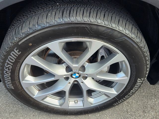 Used 2025 BMW X5 xDrive40i w/ Climate Comfort Package AWD/4WD image 11