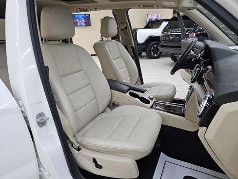 Used 2014 Mercedes-Benz GLK 350 4MATIC image 22