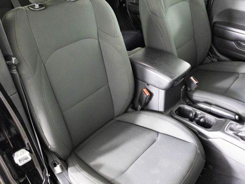 Used 2021 Jeep Wrangler Unlimited Sport image 41