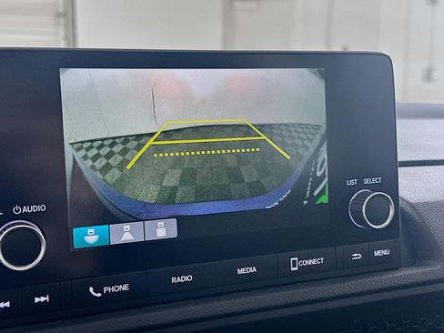 Used 2024 Honda CR-V LX image 21