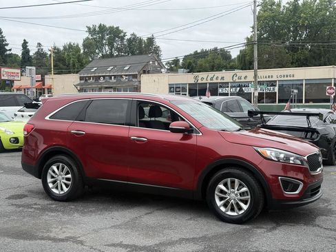 Used 2016 Kia Sorento LX FWD image 4
