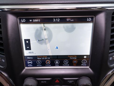 Used 2018 Jeep Grand Cherokee Limited AWD/4WD image 18