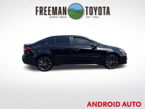 Used 2025 Toyota Corolla SE FWD image 4