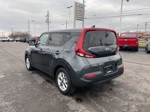 Used 2021 Kia Soul S FWD image 3