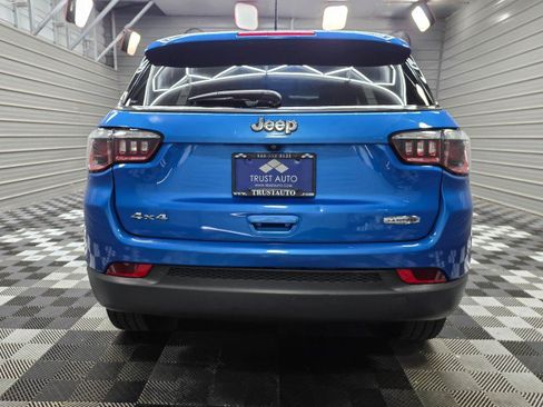 Used 2019 Jeep Compass Latitude w/ Popular Equipment Group AWD/4WD image 6