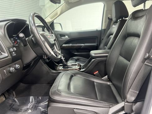 Used 2022 GMC Canyon Elevation w/ Elevation Premium Package AWD/4WD image 11