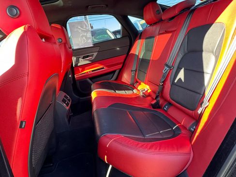 Used 2016 Jaguar XF S image 16