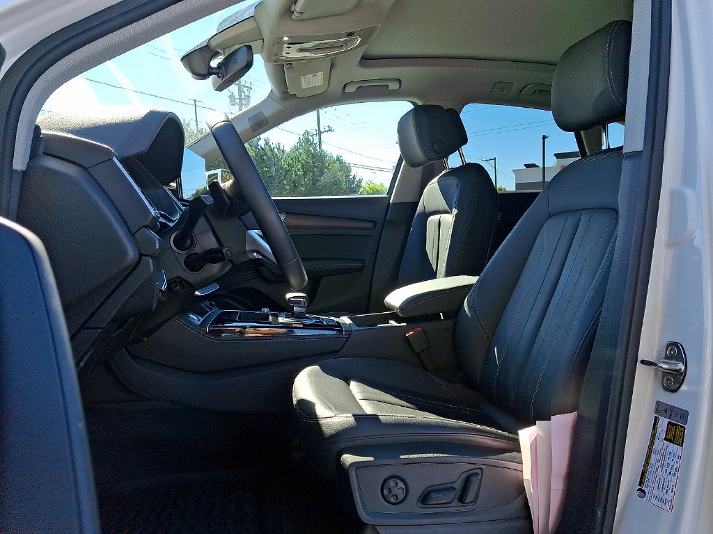 Certified 2023 Audi Q5 2.0T Premium Plus AWD/4WD image 13