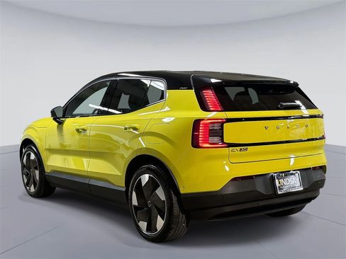 Used 2025 Volvo EX30 Ultra image 12