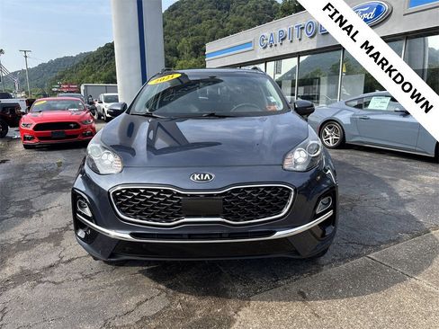 Used 2021 Kia Sportage EX w/ EX Technology Package image 12