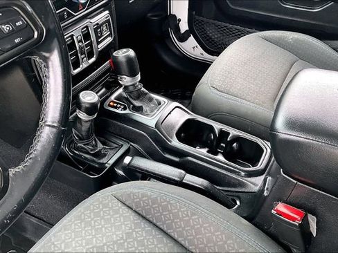 Used 2021 Jeep Wrangler Unlimited Islander image 15