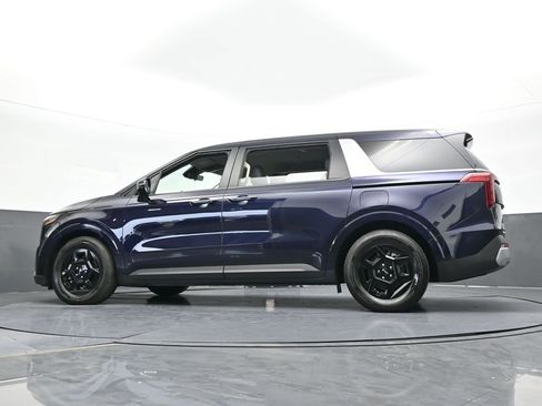 Used 2025 Kia Carnival image 61