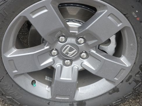 Used 2025 Honda Ridgeline TrailSport image 11