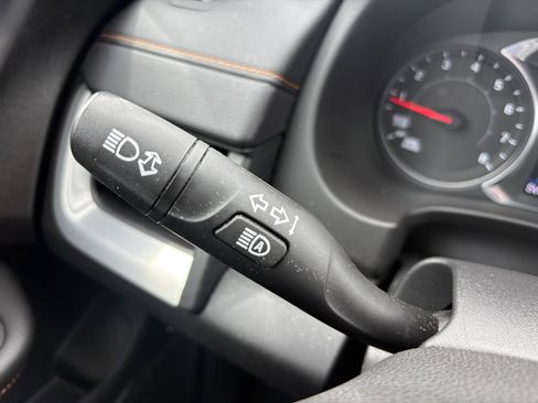 Used 2020 GMC Terrain SLE w/ Driver Convenience Package image 28