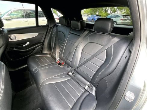 Used 2019 Mercedes-Benz GLC 350e 4MATIC w/ Premium Package image 36