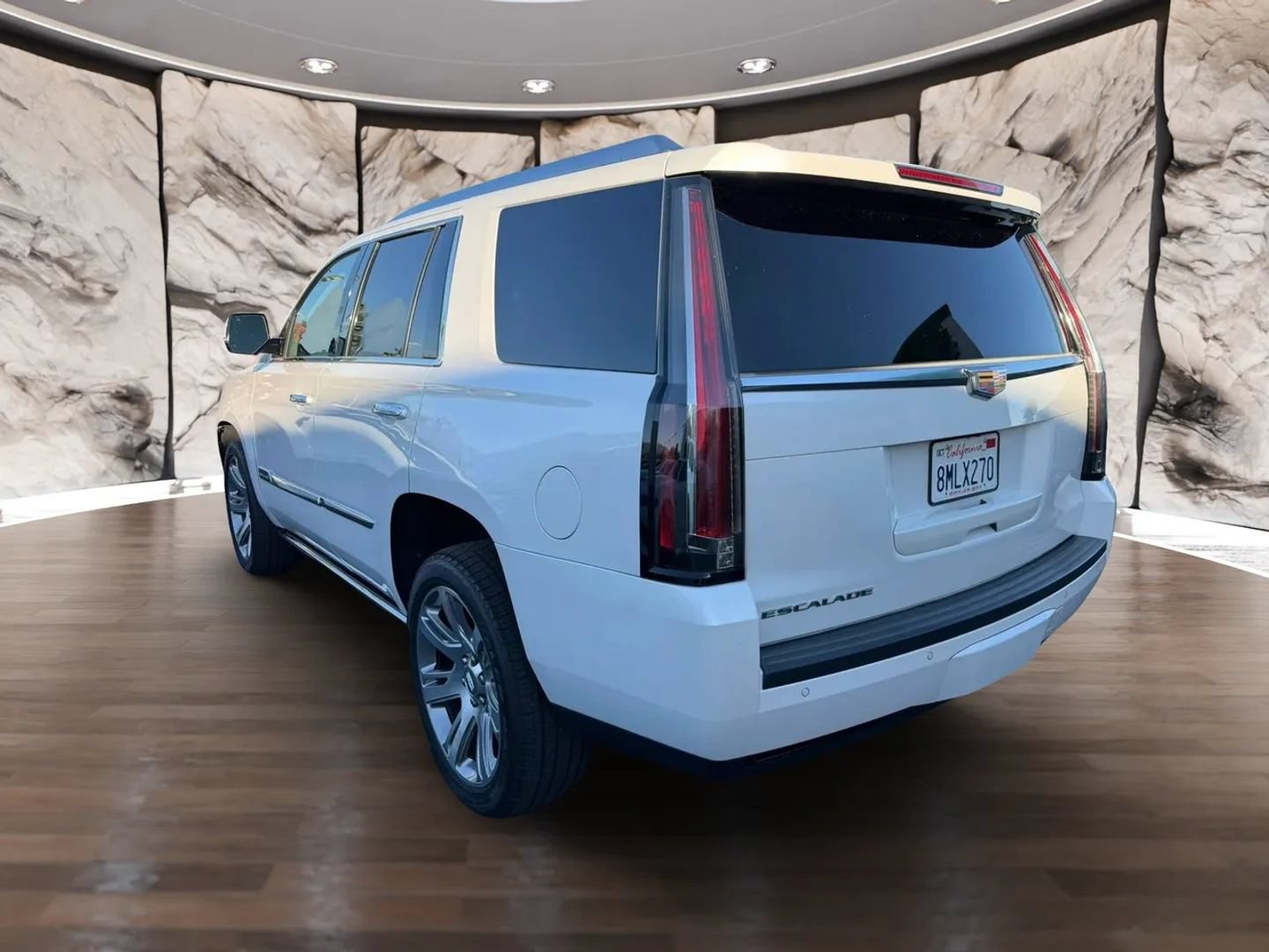 Used 2016 Cadillac Escalade Premium RWD image 8