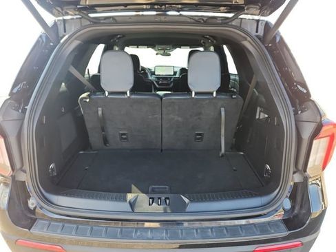Certified 2025 Ford Explorer ST-Line AWD/4WD image 19
