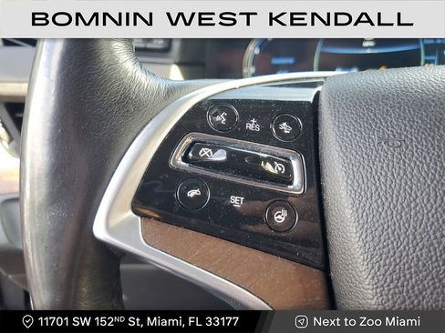 Used 2019 Cadillac Escalade ESV Premium Luxury image 31