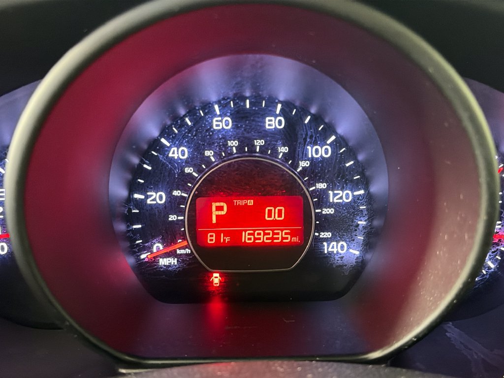 Used 2014 Kia Soul + FWD image 15