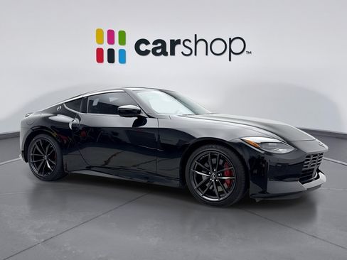 Used 2024 Nissan Z Performance w/ Floor Mat Package RWD image 7