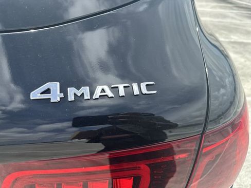 Used 2022 Mercedes-Benz GLC 300 4MATIC image 14