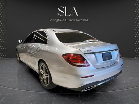 Used 2017 Mercedes-Benz E 300 4MATIC image 5
