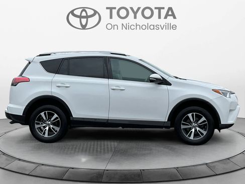 Used 2016 Toyota RAV4 XLE image 7