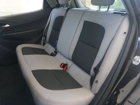 Used 2020 Chevrolet Bolt LT image 17