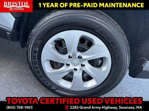 Certified 2025 Toyota RAV4 LE image 9