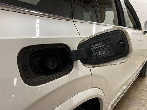 Used 2024 Volvo XC90 B6 Core AWD/4WD image 98