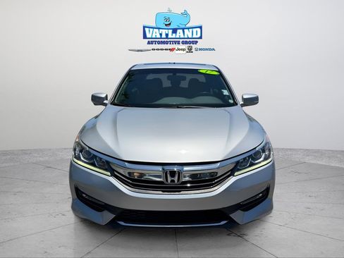 Used 2017 Honda Accord EX-L image 8