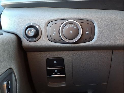 Used 2023 Ford Transit 250 Medium Roof w/ Load Area Protection Package image 21