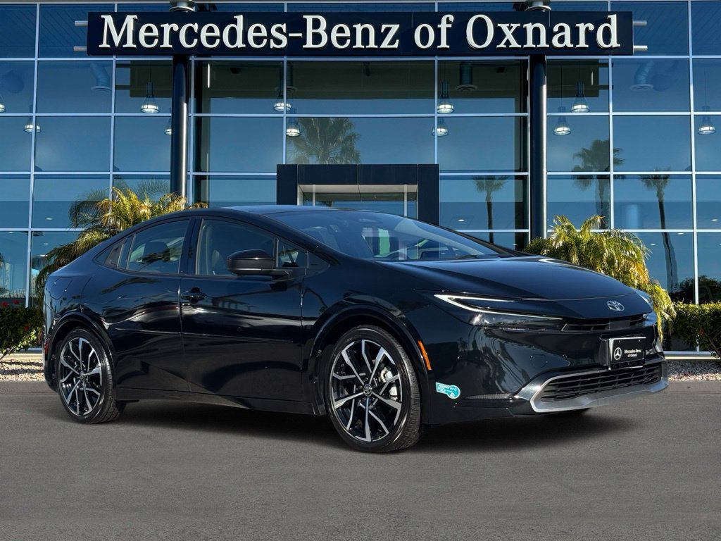 Used 2024 Toyota Prius Prime FWD image 2