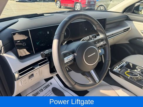 Used 2025 Hyundai Tucson Limited image 16