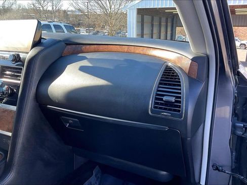 Used 2024 Nissan Armada SL image 29