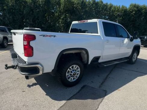 Used 2025 Chevrolet Silverado 2500 LT w/ Safety Package AWD/4WD image 8