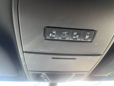 Used 2019 Dodge Grand Caravan GT image 33