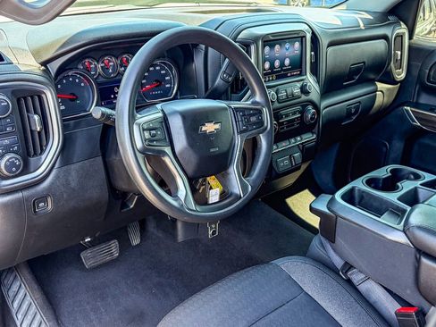 Used 2020 Chevrolet Silverado 1500 LT AWD/4WD image 15