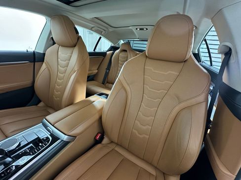 Used 2020 BMW 840i w/ Comfort Seating Package image 21