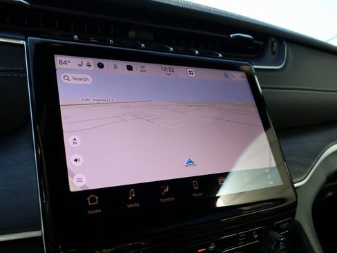 New 2025 Jeep Grand Cherokee L Limited w/ Trailer Tow Package image 35