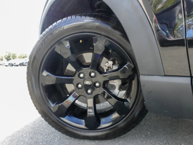 Used 2024 Ford Explorer ST-Line w/ Class IV Trailer Tow Package RWD image 10