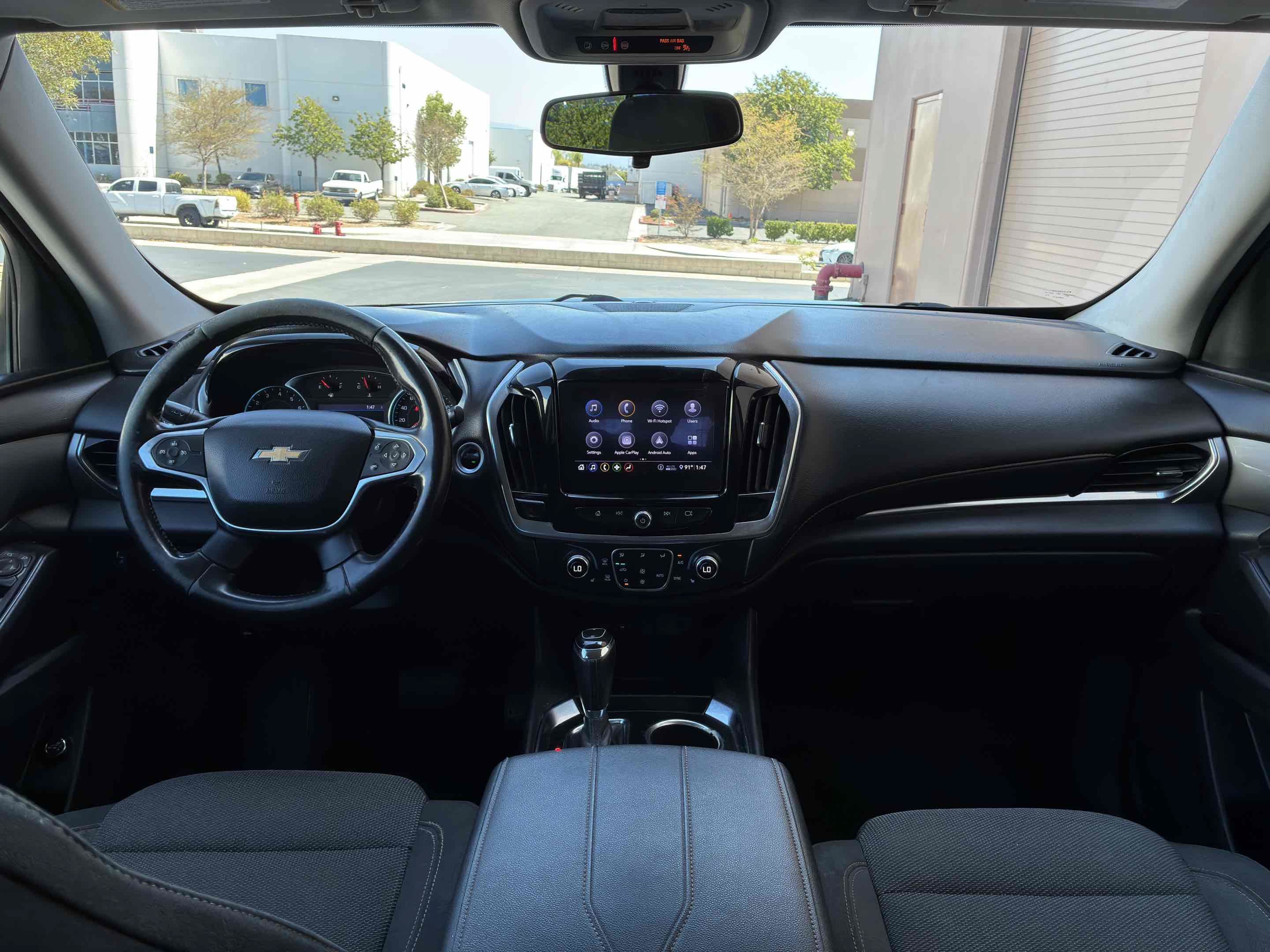 Used 2020 Chevrolet Traverse LT FWD image 15